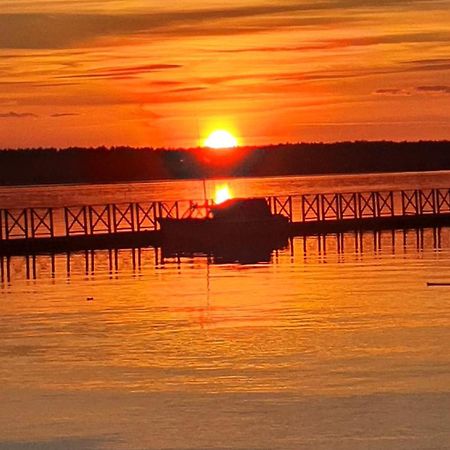 Arsunda Strandbad Sjoesunda Vandrarhem Экстерьер фото