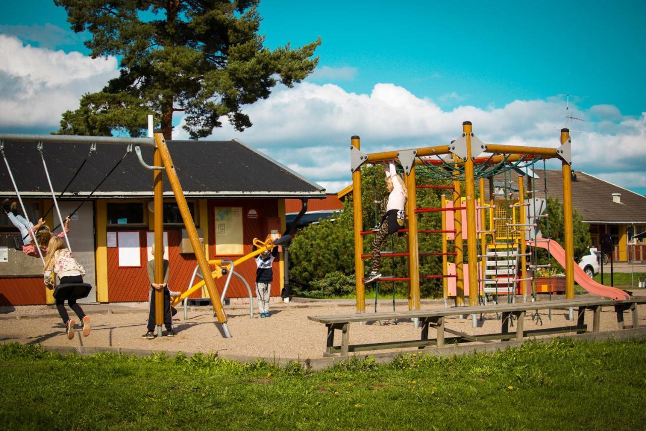 Arsunda Strandbad Sjoesunda Vandrarhem Экстерьер фото